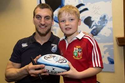 010514 - Sam Warburton and Leigh Halfpenny at Cardiff Blues signing session for fans - 