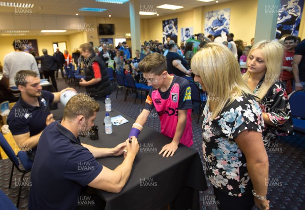 010514 - Sam Warburton and Leigh Halfpenny at Cardiff Blues signing session for fans - 