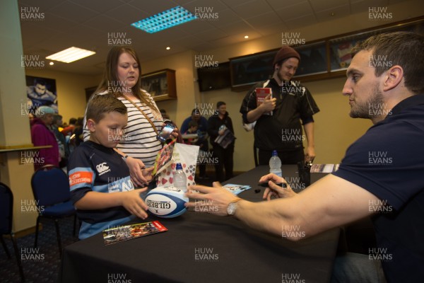 010514 - Sam Warburton and Leigh Halfpenny at Cardiff Blues signing session for fans - 