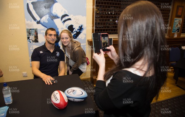 010514 - Sam Warburton and Leigh Halfpenny at Cardiff Blues signing session for fans - 