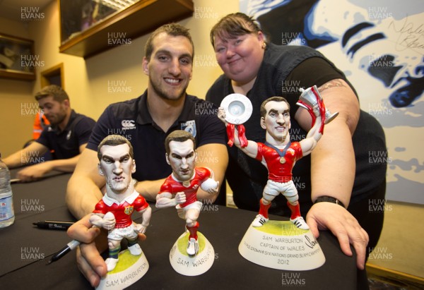 010514 - Sam Warburton and Leigh Halfpenny at Cardiff Blues signing session for fans - 