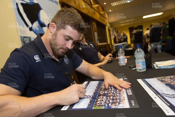 010514 - Sam Warburton and Leigh Halfpenny at Cardiff Blues signing session for fans - 
