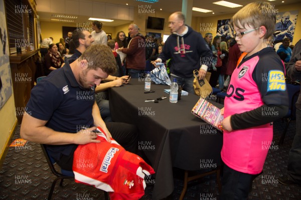 010514 - Sam Warburton and Leigh Halfpenny at Cardiff Blues signing session for fans - 