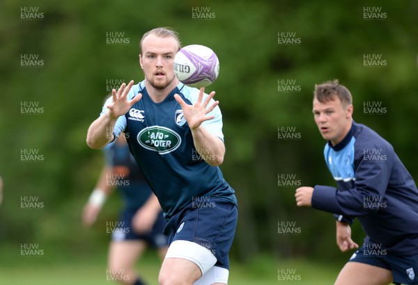 090518 - Cardiff Blues Rugby Training - Kristian Dacey during training
