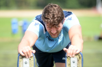 100718 - Cardiff Blues Preseason Training - Rory Thornton