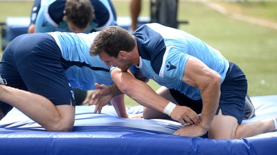 100718 - Cardiff Blues Preseason Training - Jim Botham and Sam Warburton