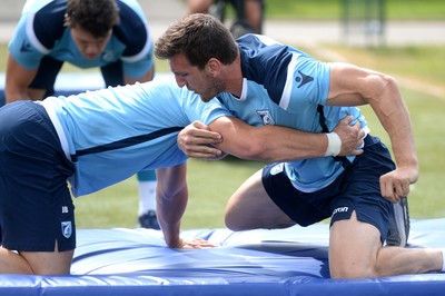 100718 - Cardiff Blues Preseason Training - Jim Botham and Sam Warburton