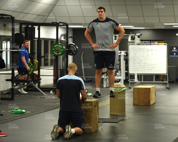 100720 - Cardiff Blues Training - Seb Davies during training