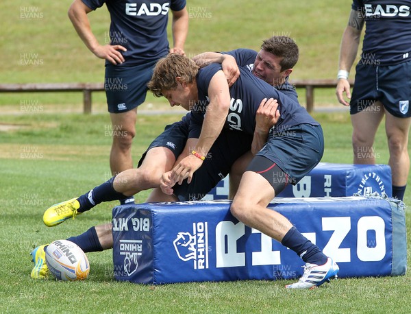 260713 - Cardiff Blues Training -   Richard Smith tackles