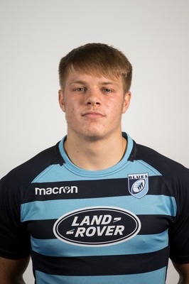 170918 - Cardiff Blues U18 Squad Portraits - Craig Miller