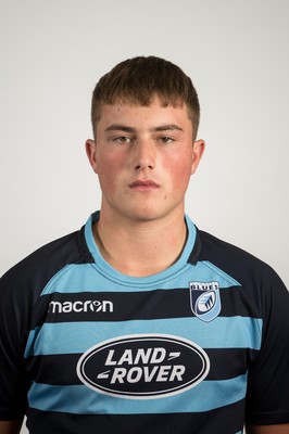 170918 - Cardiff Blues U18 Squad Portraits - Ed Lewis