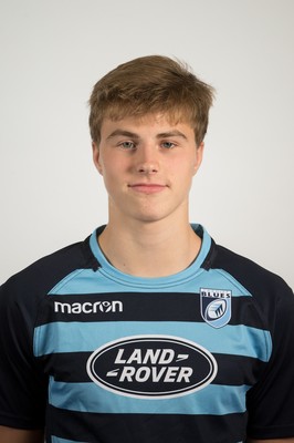 170918 - Cardiff Blues U18 Squad Portraits - Jacob Beetham