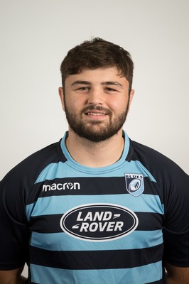 170918 - Cardiff Blues U18 Squad Portraits - Matthew Iles