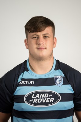 170918 - Cardiff Blues U18 Squad Portraits - Mitchel Barnard