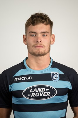 170918 - Cardiff Blues U18 Squad Portraits - Niall Jackson