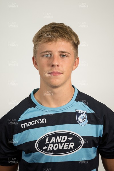 170918 - Cardiff Blues U18 Squad Portraits - Ethan Lloyd