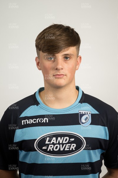 170918 - Cardiff Blues U18 Squad Portraits - Keian Richards