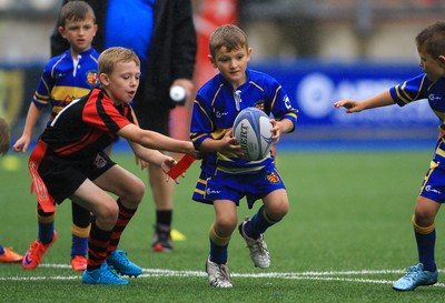 230815 - Cardiff Blues Under 8s Tag Festival - Abercynon take on Old Penarthians in semi Final two