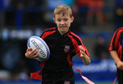 230815 - Cardiff Blues Under 8s Tag Festival - Abercynon take on Old Penarthians in semi Final two