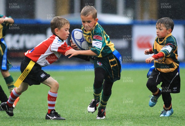 230815 - Cardiff Blues Under 8s Tag Festival - Beddau take on Brecon in semi Final one