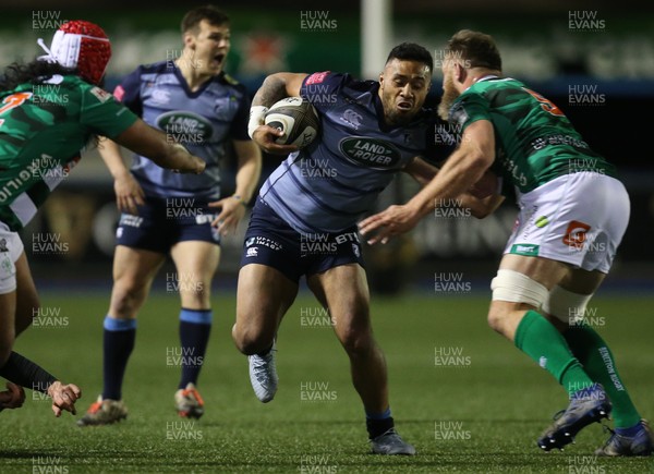 160318 - Cardiff Blues v Benetton Rugby, Guinness PRO14 - Willis Halaholo of Cardiff Blues takes on Irne Hebst of Benetton Rugby