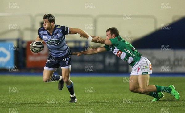 160318 - Cardiff Blues v Benetton Rugby, Guinness PRO14 - Lloyd Williams of Cardiff Blues looks to break away