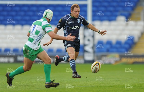 21.04.11 - Cardiff Blues v Benetton Treviso - Magners League - Dan Parks of Cardiff Blues kicks ahead. 