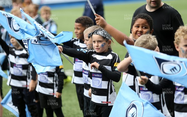 200816 - Cardiff Blues v Bristol Rugby - Pre Season Friendly - Guard of Honour