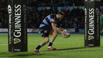 060315 - Cardiff Blues v Connacht, Guinness PRO12 - Cardiff Blues' Alex Cuthbert races over the line only for the try to be dis-allowed 