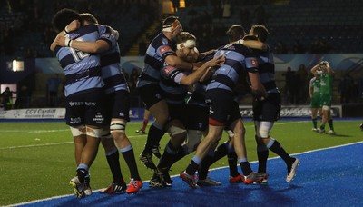 060315 - Cardiff Blues v Connacht, Guinness PRO12 - Cardiff Blues' players celebrate after Joaquin Tuculet races in to score the winning try