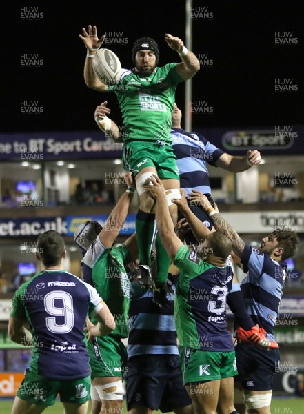 060315 - Cardiff Blues v Connacht, Guinness PRO12 - Connacht's John Muldoon wins lineout ball 