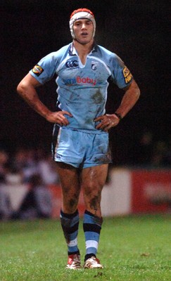 18.11.06 - Cardiff Blues v Connacht - Magners League - Blues' Tom James 