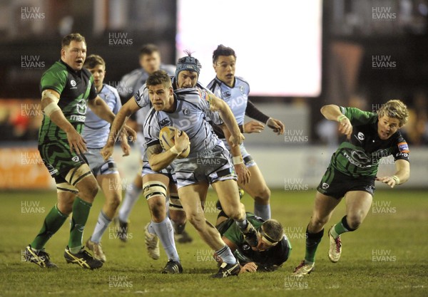 220213 - Cardiff Blues v Connacht - RaboDirect PRO12 - Gavin Evans of Cardiff Blues, centre, makes a break