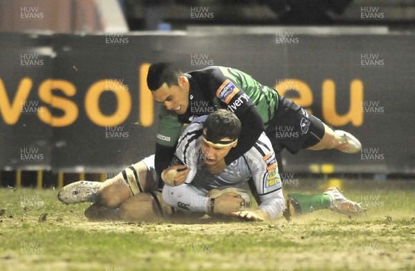 220213 - Cardiff Blues v Connacht - RaboDirect PRO12 - Robin Copeland of Cardiff Blues scores despite the tackle of Connacht's Miah Nikora  