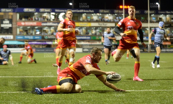 061017 - Cardiff Blues v Dragons Rugby - Guinness PRO14 - Adam Warren of Dragons scores try