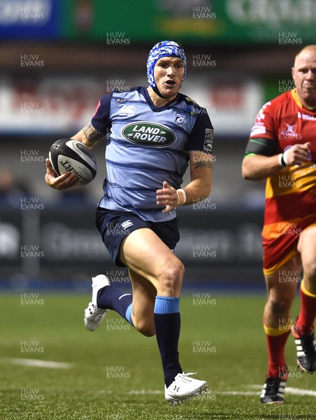 061017 - Cardiff Blues v Dragons Rugby - Guinness PRO14 - Tom James of Cardiff Blues gets into space
