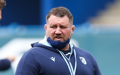 090521 - Cardiff Blues v Dragons, Guinness PRO14 Rainbow Cup - Cardiff Blues head coach Dai Young during warm up