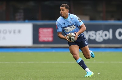 090521 - Cardiff Blues v Dragons, Guinness PRO14 Rainbow Cup - Ben Thomas of Cardiff Blues