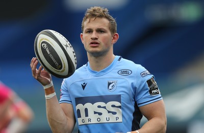 090521 - Cardiff Blues v Dragons, Guinness PRO14 Rainbow Cup - Hallam Amos of Cardiff Blues