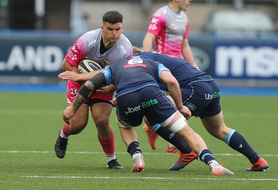 090521 - Cardiff Blues v Dragons, Guinness PRO14 Rainbow Cup - Chris Coleman of Dragons takes on Josh Turnbull of Cardiff Blues