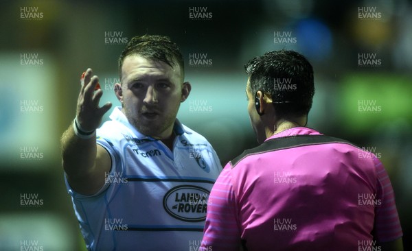 211218 - Cardiff Blues v Dragons Rugby - Guinness PRO14 - Dillon Lewis of Cardiff Blues appeals to Referee Frank Murphy