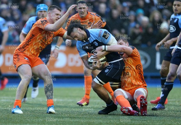 261219 - Cardiff Blues v Dragons - Guinness PRO14 - Josh Navidi of Cardiff Blues is tackled by Matthew Screech of Dragons