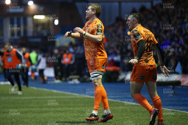 261219 - Cardiff Blues v Dragons - Guinness PRO14 - Matthew Screech of Dragons celebrates scoring a try with Sam Davies