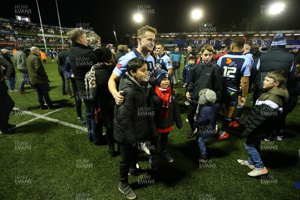 261219 - Cardiff Blues v Dragons - Guinness PRO14 - Hallam Amos of Cardiff Blues has a picture with fans at full time