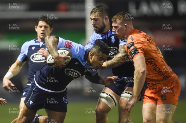 261219 - Cardiff Blues v Dragons - Guinness PRO14 - Rey Lee-Lo of Cardiff Blues is tackled by Jack Dixon of Dragons 