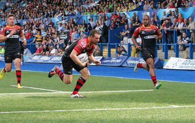 290815 - Cardiff Blues v Newport Gwent Dragons - Preseason friendly - Barney Nightingale of Dragons scores a try