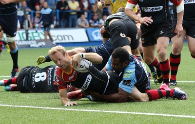 290815 - Cardiff Blues v Newport Gwent Dragons, Pre-Season Friendly -Sarel Pretorius of Newport Gwent Dragons powers over to score try