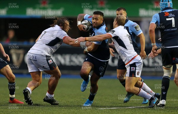 051019 - Cardiff Blues v Edinburgh Rugby - Guinness PRO14 - Willis Halaholo of Cardiff Blues is tackled by Pierre Schoeman and Jaco van der Walt of Edinburgh