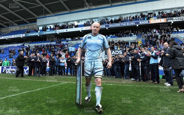 220412 - Cardiff Blues v Edinburgh - RaboDirect PRO12 -Martyn Williams who will be leaving at the end of the season are paraded to the crowd at the end of the game