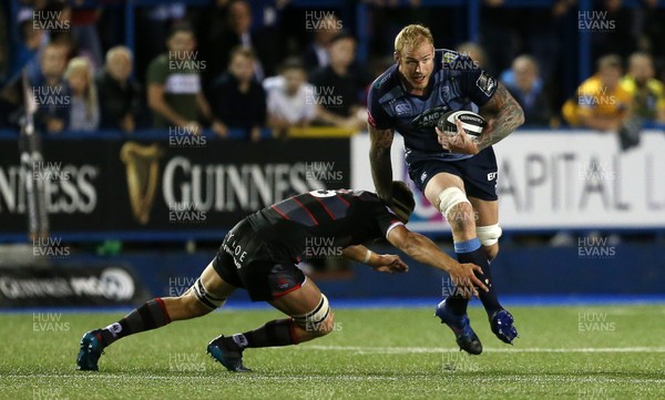 010917 - Cardiff Blues v Edinburgh Rugby - Guinness PRO14 - Damian Welch of Cardiff Blues is tackled by Jamie Ritchie of Edinburgh